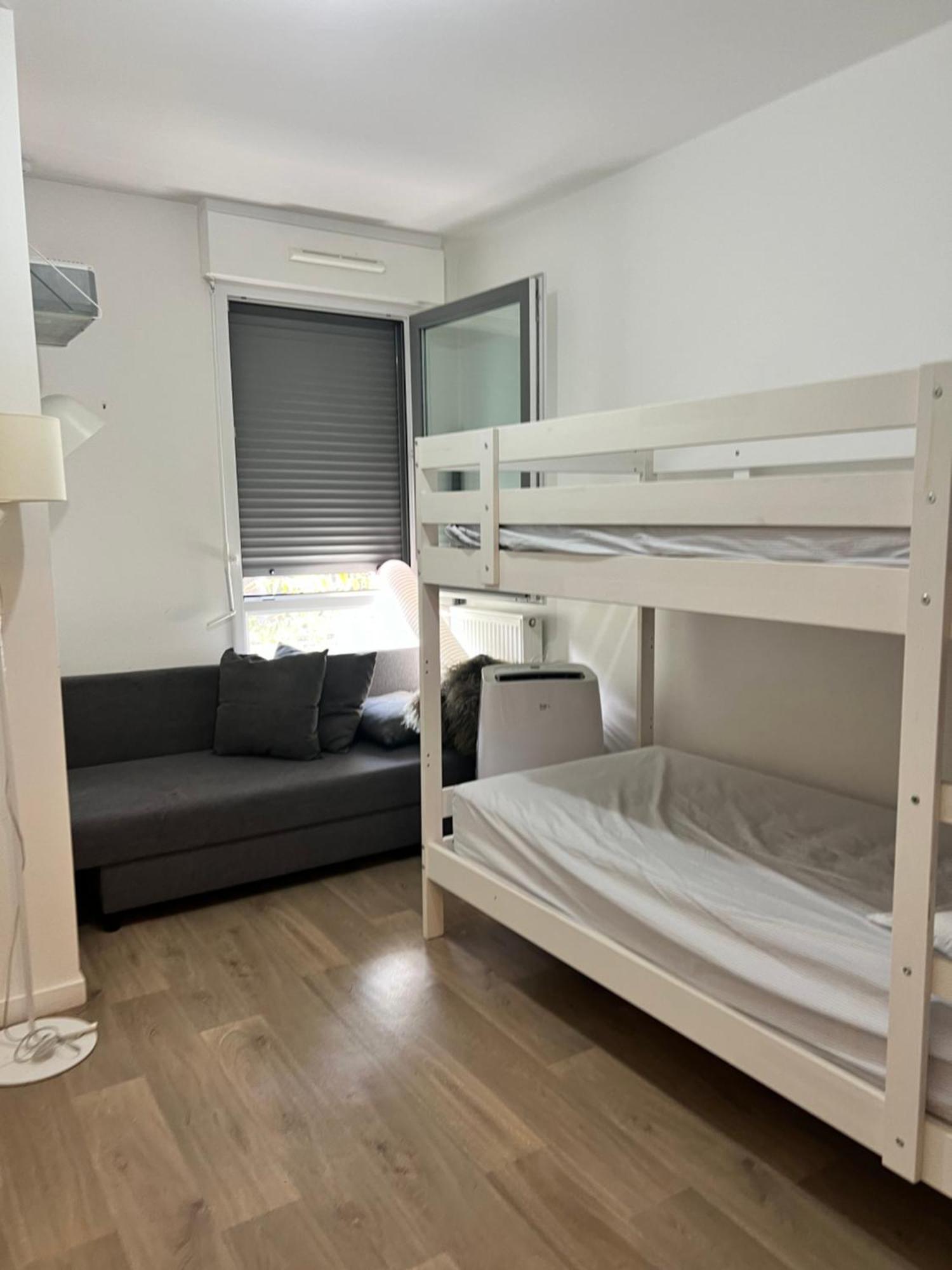 Doble Homestay Versailles